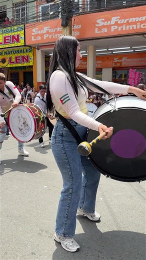 Anahii: Moments of Love and Joy