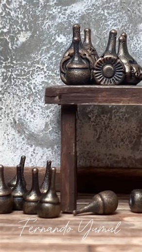 589K views · 9.7K reactions | Miniature bottles with a vintage look, made from beads and hot glue  #MiniatureArt #dioramaartist #miniaturequotes #miniatureartwork #fyp #everyone #dioramaart #filipino #miniature #DIY #diorama | Fernando Yumul | Facebook