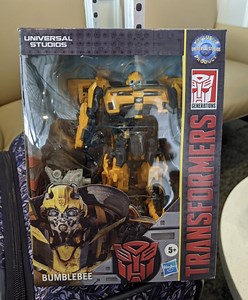 Possible First Look At A New Transformers Universal Studios Exclusive Deluxe Bumblebee