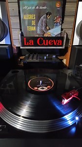 140K views · 5.4K reactions | LOS ALEGRES DE TERAN 1- Los Laureles 2- Por Una Mujer Casada Álbum: Al pie De La Tumba Falcon Records Un par de bonitas canciones norteñas clásicas de Los Alegres de Teran para iniciar este Jueves 11 de enero del recién iniciado 2024, esperamos las disfruten; bonito día para todos!! | La Cueva | Facebook