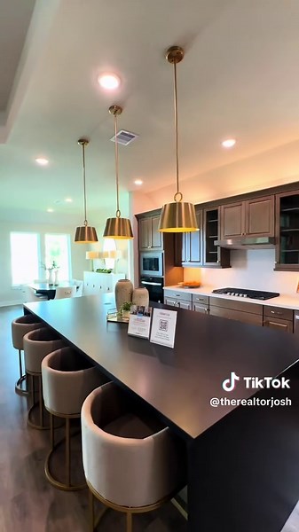 Houston Real Estate Insights for 2025