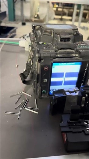 The kind of work nobody sees — but everyone depends on#fiberoptics #otdr #infrastructure