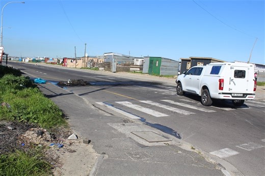 WATCH | Khayelitsha residents protest for water access, threaten ungovernability | News24