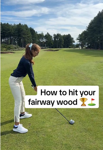 How to hit your fairway wood 🏆⛳️💥 Also, do you prefer your woods, hybrids or long irons? Let me know in the comments ✅🎉 #golf #golftiktok #golftok #golfclub #golflife #golfislife #golfcourse #golfgirl #golfpro #golfer #golfswing #golfshot #golftips #golftip #golfdrills