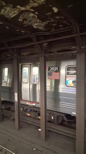 D train on the uptown N/Q express line on 14th street