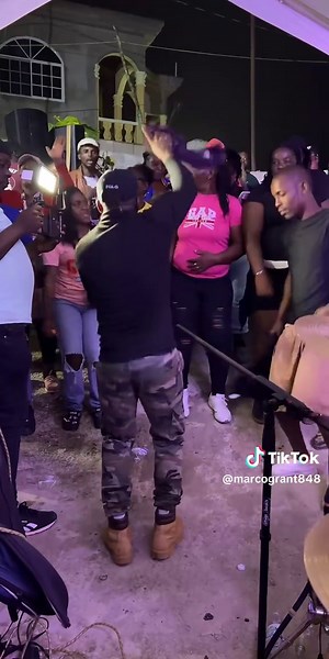 Talented Musicians Showcase Live Highlights on TikTok