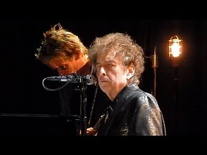 Bob Dylan - Blowin' in the Wind - Wintrust Arena - Chicago, IL - October 27, 2017 LIVE