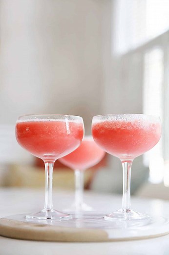 Frosé (Frozen Rosé) Slushies