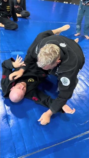 Butterfly Sweep to Spinning Back Knee Bar #csw #bjj