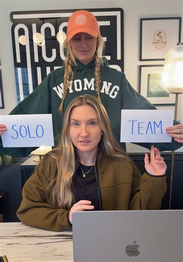 This was STRESSFUL! 😅😅 Who do you think won this challenge? #logo #logochallenge #logodesign #logodesigner #graphicdesign