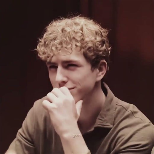 this is stupid but would yall sub and watch if i made an asmr channel😭 #walkerscobell #pjo #edit