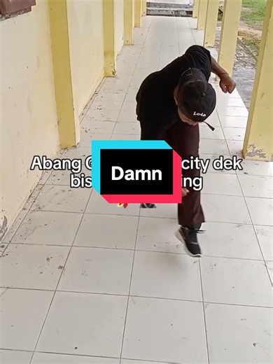 Minimal Moshing Memes for TikTok and Social Media