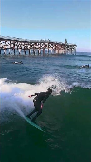 12/07/25 Greenish Board Gets a Good Ride out in Pacific Beach