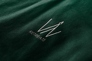 VÂN NAM RETREATS | Branding & Web Desgin - Lynn Tran