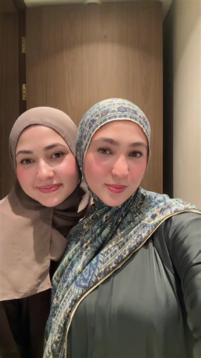 Stylish Abaya Fit Checks for Modest Fashion Enthusiasts