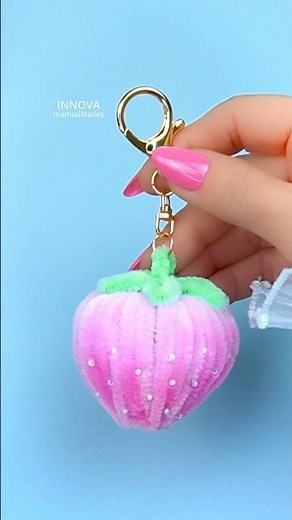 🍓 Cómo hacer un llavero de fresa #diy #manualidades