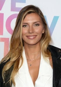 Camille Cerf – Etam Show at Paris Fashion Week 09/25/2018 • CelebMafia