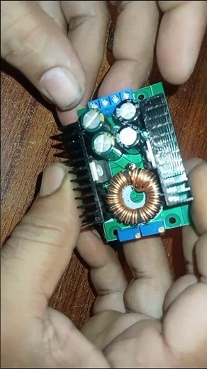 How Does a Buck Converter Work? ⚡ #Shorts