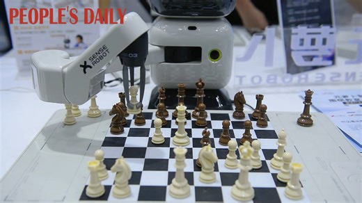 Look! Robots take chess-playing “seriously" at the Global AI Device Expo 2025 and 6th Shenzhen Global AI Expo in Shenzhen, south China's Guangdong Province. | VideoChina