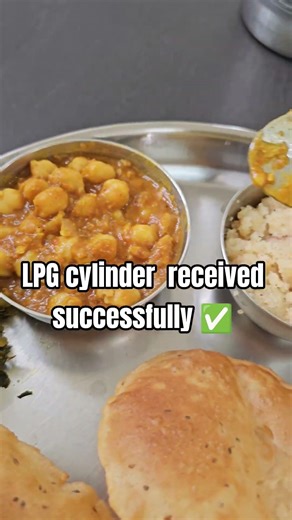 Indian office lunch review | canteen received LPG cylinder #foodreview #foodie #chole #puri #eating