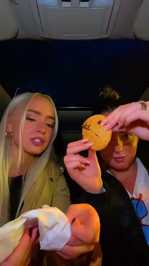 Burger King Cookies Review: Tasty Treats from the Fast Food Giant