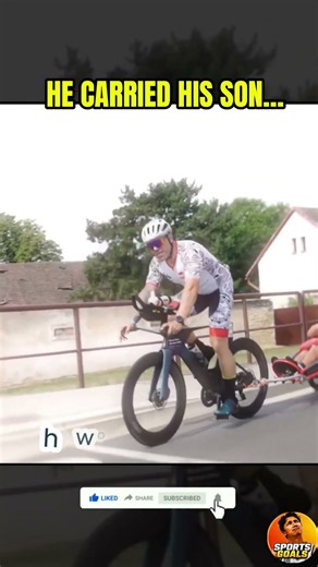 Father Carries His Son Through Entire Ironman 70.3 ❤️ A Father’s Love Knows No Finish Line #shorts