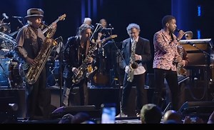 Tower of Power 50 周年 Funk & Soul 现场演出在福克斯剧院