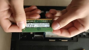 内存条安装视频