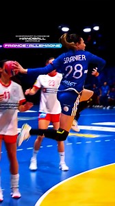 L'Équipe de France s'est qualifiée avec brio pour les demi-finales 🔥 📺 Le Championnat du monde féminin de Handball : France - Allemagne, demain à 17H35 sur TFX et TF1 | TFX