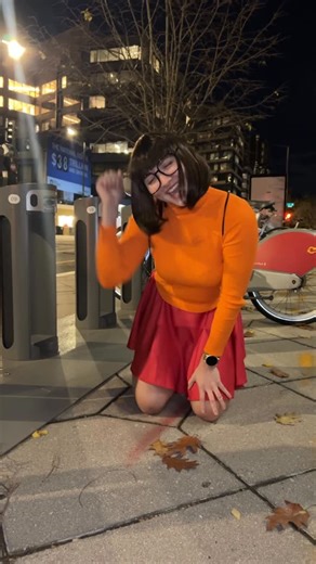 𝑴𝒂𝒓𝒊𝒂 𝑪𝒂𝒎𝒊𝒍𝒂 𝑹𝒂𝒎𝒐𝒔 on Instagram: "My Glasses!!! 👓😩 #halloween #velma #scoobydoo"