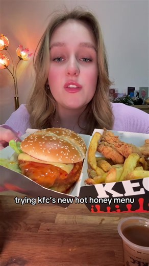 10/10 as usual #eatdinnerwithme #eatingvideos #kfc #hothoney #foodreview kfc new menu hot honey hot wings burger review eat and talk chat mukbang uk british food @KFC UKI