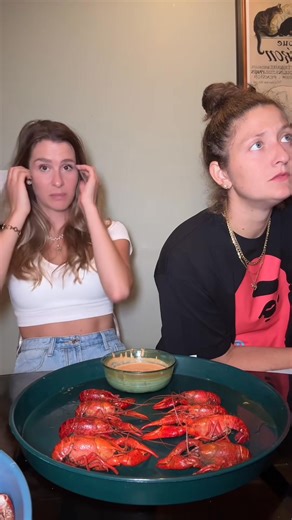 Close call til the end for crawfish trivia night tplai55 Calley Blue Meg Dav | MegDav