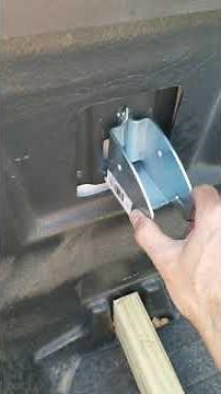 Solution: loose fitting E-track system in Ford factory BoxLink