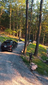 This couples mirror cabin is tucked away in the trees of Pennsylvania…😌✨ Send this to your person!❤️ 🏷️ - - - #mirrorvillas #modernescapes #dc #dcgetaway #luxuryretreat #getaway #vacation #nature #washingtondc #natureretreat | Mirror Villas