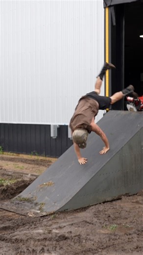 Built to take a crash 🫡 (Best crashes of 2025 is live on YouTube) | Shred Eighty