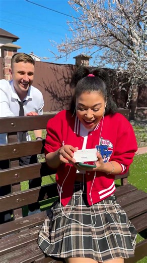 Headphones Surprise: The Ultimate Prank! 😂 #funny #shorts