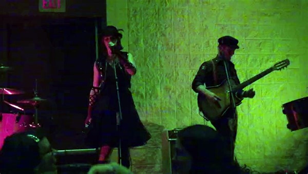 MegaCon 2012: Frenchy and the Punk (5) - Make Out