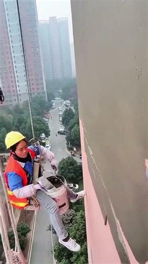 plastering process of the exterior walls of the building #construction #plastering #shorts