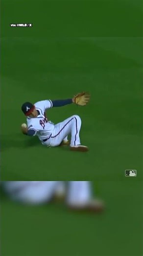 INSANE MLB barehand throws ⚾️