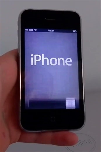 set up iPhone 3gs #short #shorts #phone #new #iphone #iphone3gs #setup #device #old #video