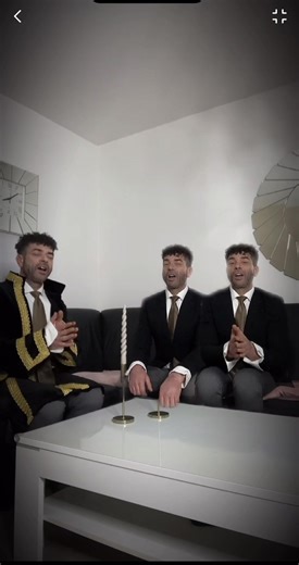 Synchronized Hand Movements Performance