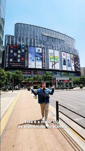 The world's largest electronics store 🤯🇯🇵 This is Yodobashi Akiba in Tokyo #electronics #technology