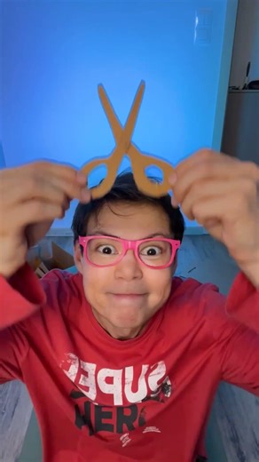 Let’s Make Cardboard Scissors! ✂️😄 #cardboard #crafts