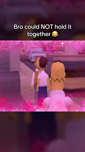 Homer creeps on kissing couple #comedy #simpsons #gaming