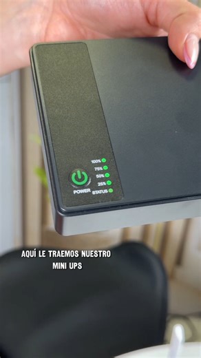 Clickventasantiagord Multitienda on Instagram: "MINI UPS DC La solución perfecta para que no se te caiga el internet ni las cámaras cuando se va la luz! ⚡ Mantiene encendidos: ✔️ Router / módem ✔️ Cámaras de seguridad ✔️ Equipos DC compatibles 🔌 Salidas múltiples para mayor compatibilidad 🔋 Batería de larga duración (hasta 12,800 mAh) 📶 Ideal para hogares, oficinas y negocios ⏱️ Respaldo inmediato sin interrupciones 💰 Precio: RD$2,200 Compacto, práctico y fácil de usar 📦 Envíos a domicilio 