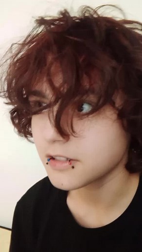 men. they're everywhere. #bmth #bringmethehorizon #olisykes