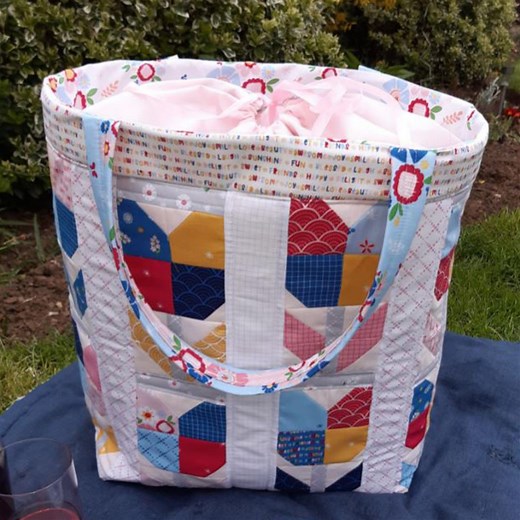 Suzie Duncan's Tiptoe Through the Tulips Tote Bag Instructions