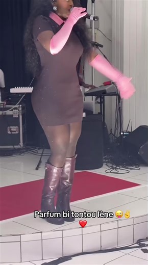 Vidéos de Fans.Clubs.Mia.Guissé✪ (@mia.fans.club) avec son original - Fans.Clubs.Mia.Guissé✪