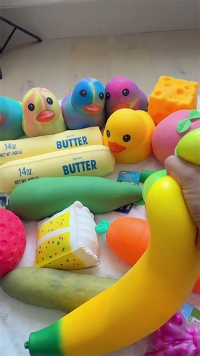 A whole collection of slow rising squishies and I can't stop 🍓🥒