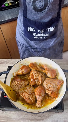 Some cooking ASMR 🍗 #larnelle #larnellecooking #asmr